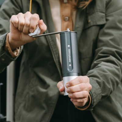 AeroPress - Młynek ręczny szary - zdjęcie 6